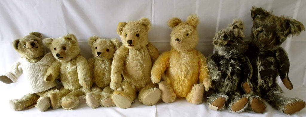x(1930) Teddy Toys. Winnie-the-Pooh with group