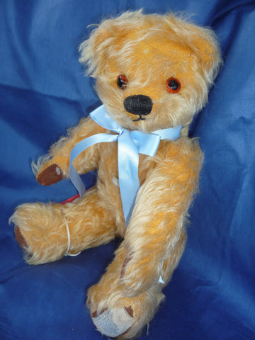 SOLD £80 (1953) Label Cyril